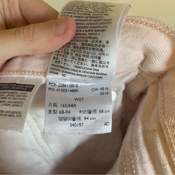 Levi’s Wedgie Fit Ankle Light Pink Raw Hem Jeans - Picture 2 of 8